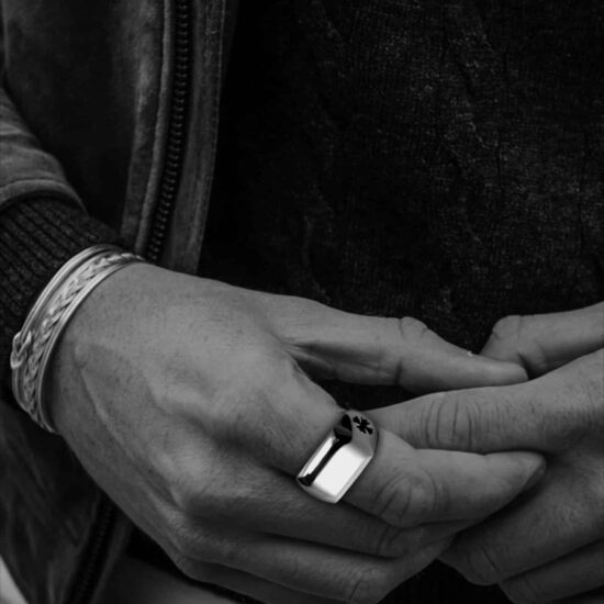 BIG PJ CROSS RING