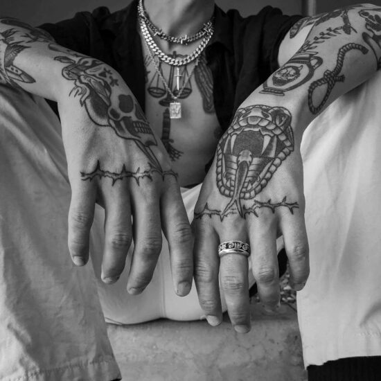 CHROME HEARTS SCROLL RING – SMALL LABEL RING 2