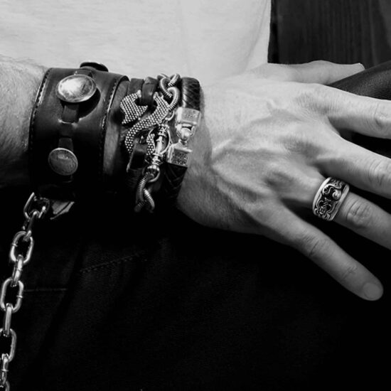 DAGGER HEART RING