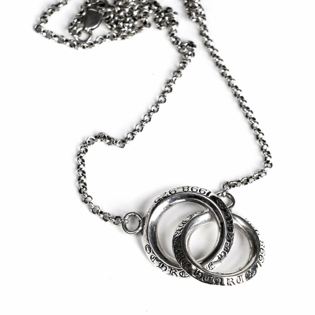 DOUBLE RING PENDANT