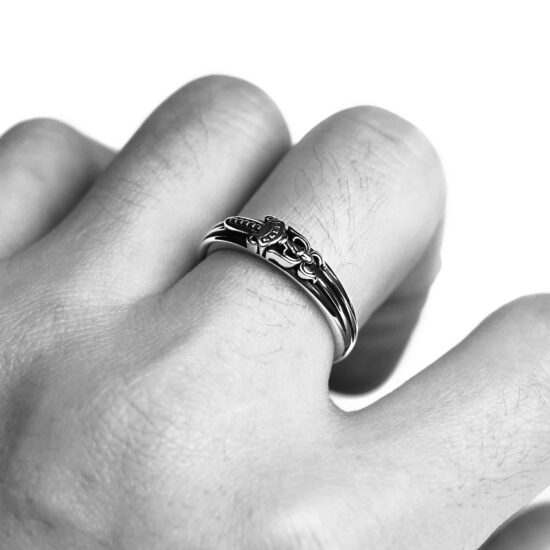 BABY CLASSIC DAGGER RING
