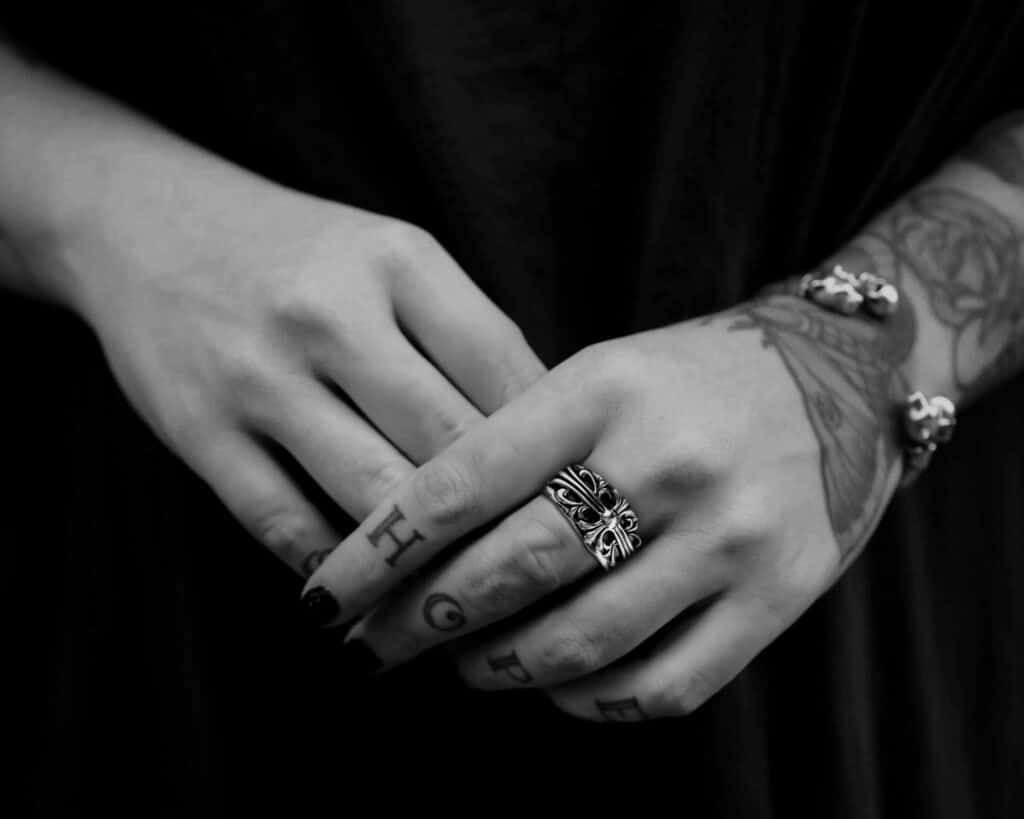 FLORAL CROSS RING